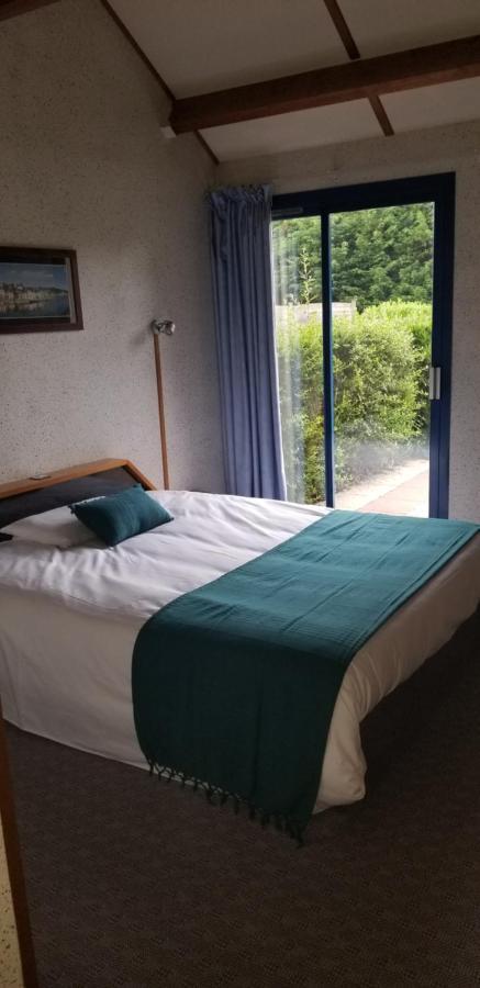 Les Dineux Village Trémeur Esterno foto