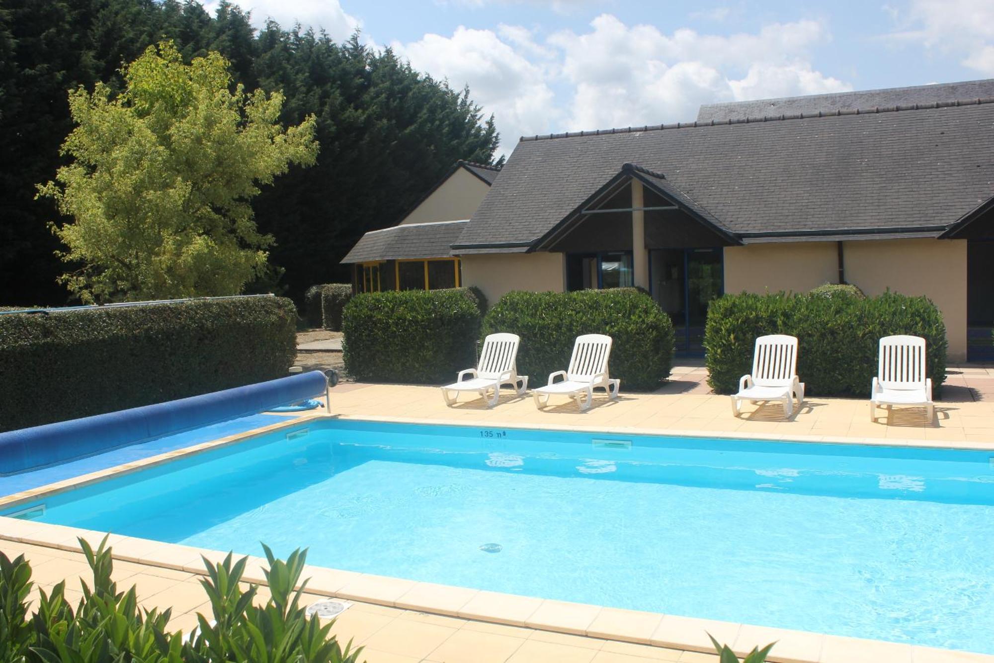 Les Dineux Village Trémeur Esterno foto