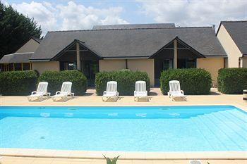 Les Dineux Village Trémeur Esterno foto